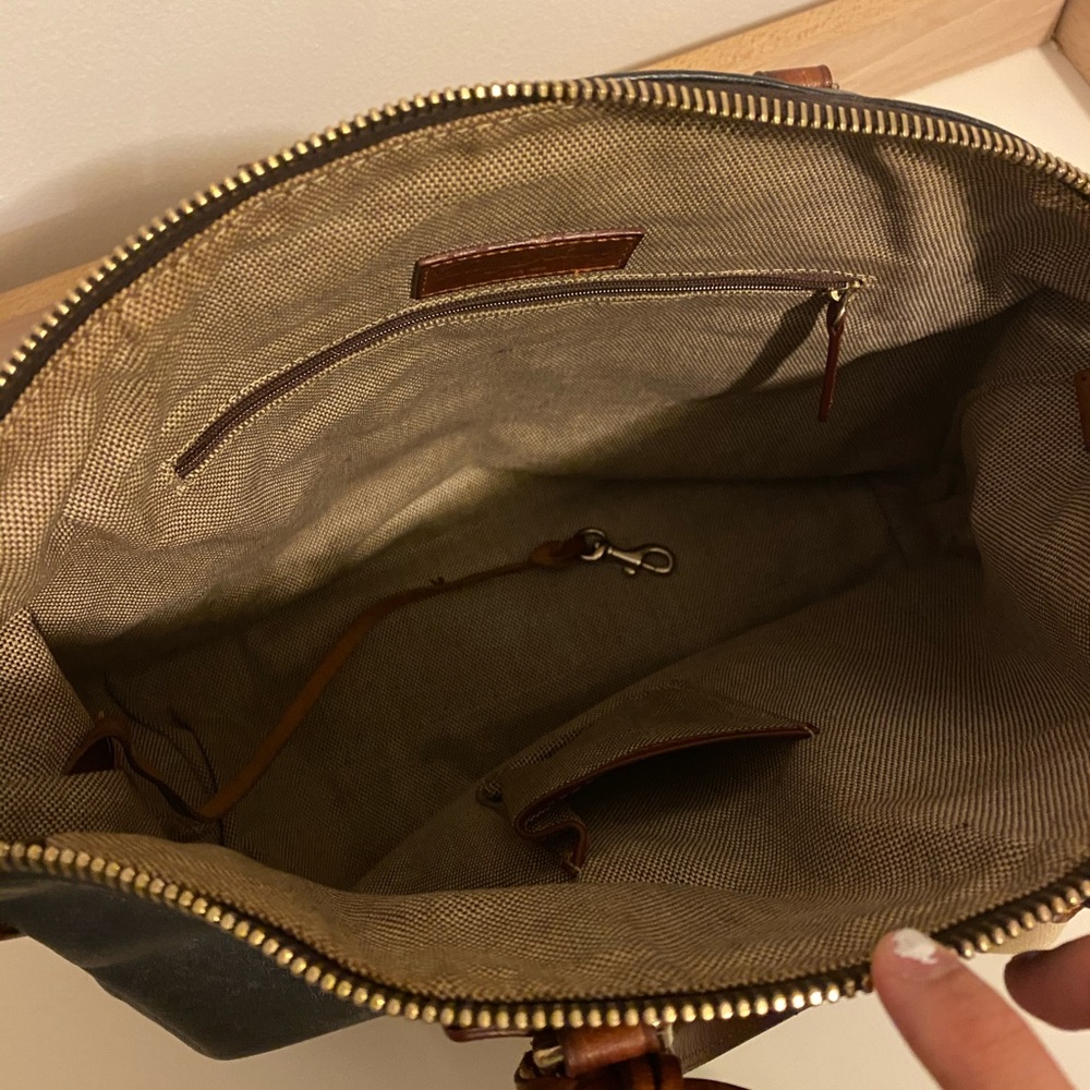 Navy Leather Dooney & Bourke Crossbody Bag - Picture 4 of 7